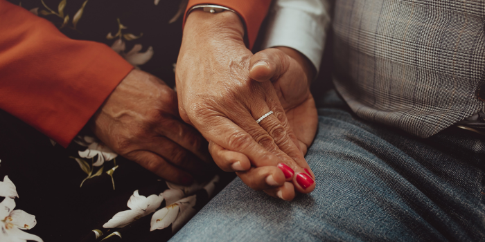 “El Parkinson no solo afecta al paciente, también transforma la vida del cuidador”