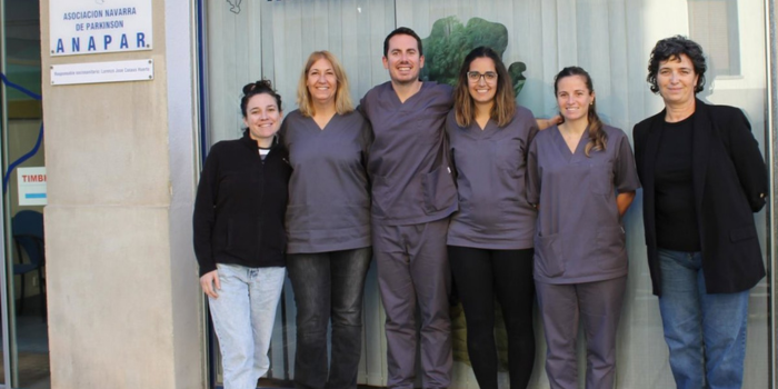 ANAPAR lanza un nuevo podcast para que quienes conviven con el Párkinson “no lo vivan en soledad”