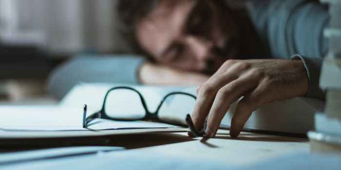 Parkinson y sueño: por qué dormir mal no es 'normal' y qué puedes hacer esta noche