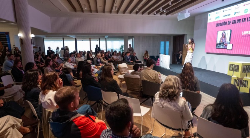 Vertical Summit reunió en A Coruña a 155 empresas para analizar innovación y emprendimiento