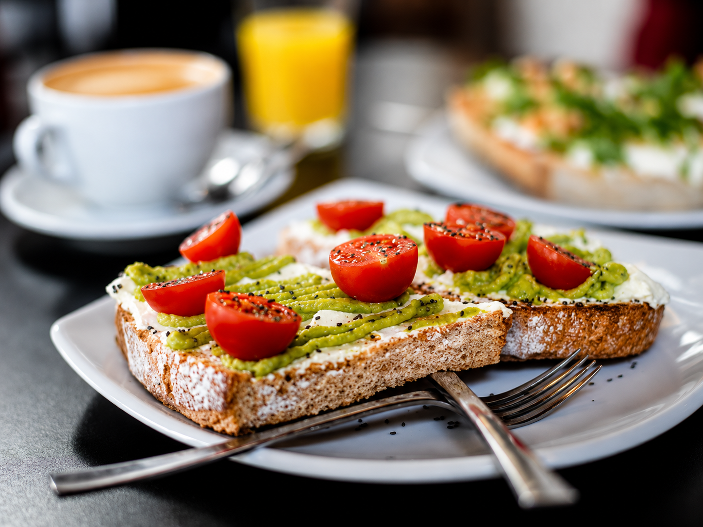Desayunar bien en Oleiros: mucho más que café y tostada en Jamonerías La Encina