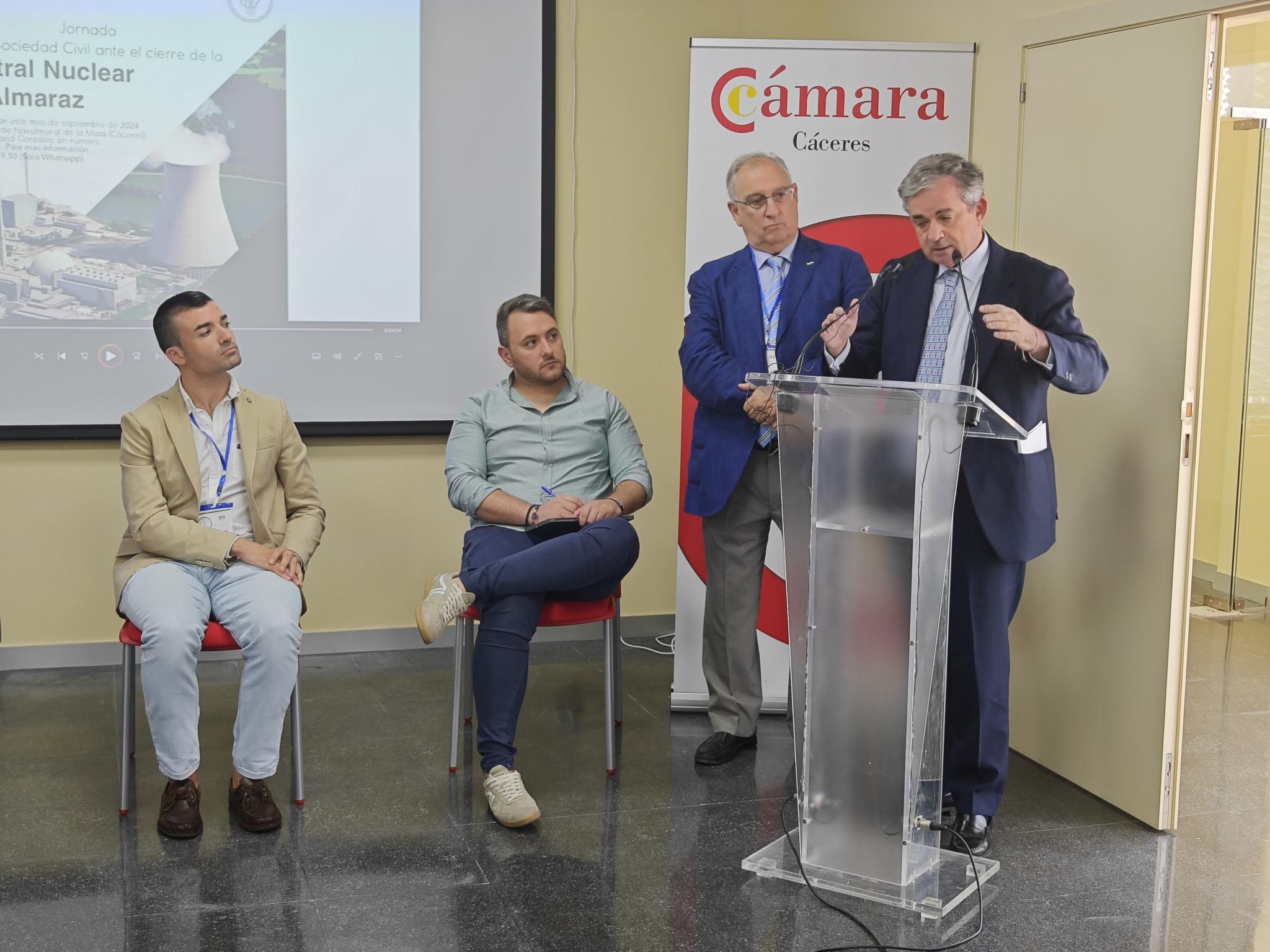 La Cámara de Comercio de Cáceres defiende la prórroga de la central nuclear de Almaraz