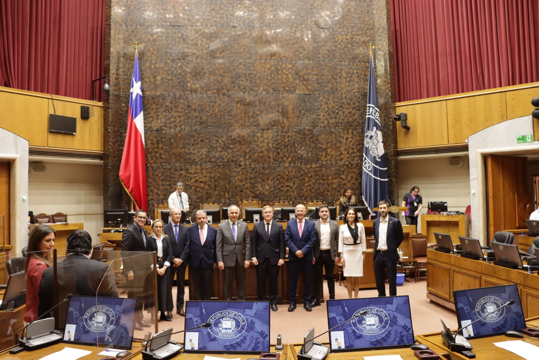La Cámara de Comercio de Cáceres viaja a Chile para conocer el ambicioso modelo académico que la universidad privada UNINDE pretende implantar en Extremadura