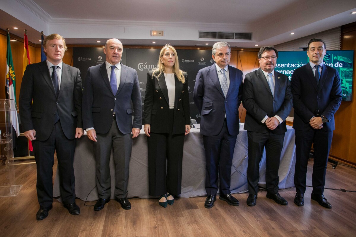 La Junta de Extremadura presenta junto a las Cámaras de Comercio el Plan de Internacionalización Conjunto 2025