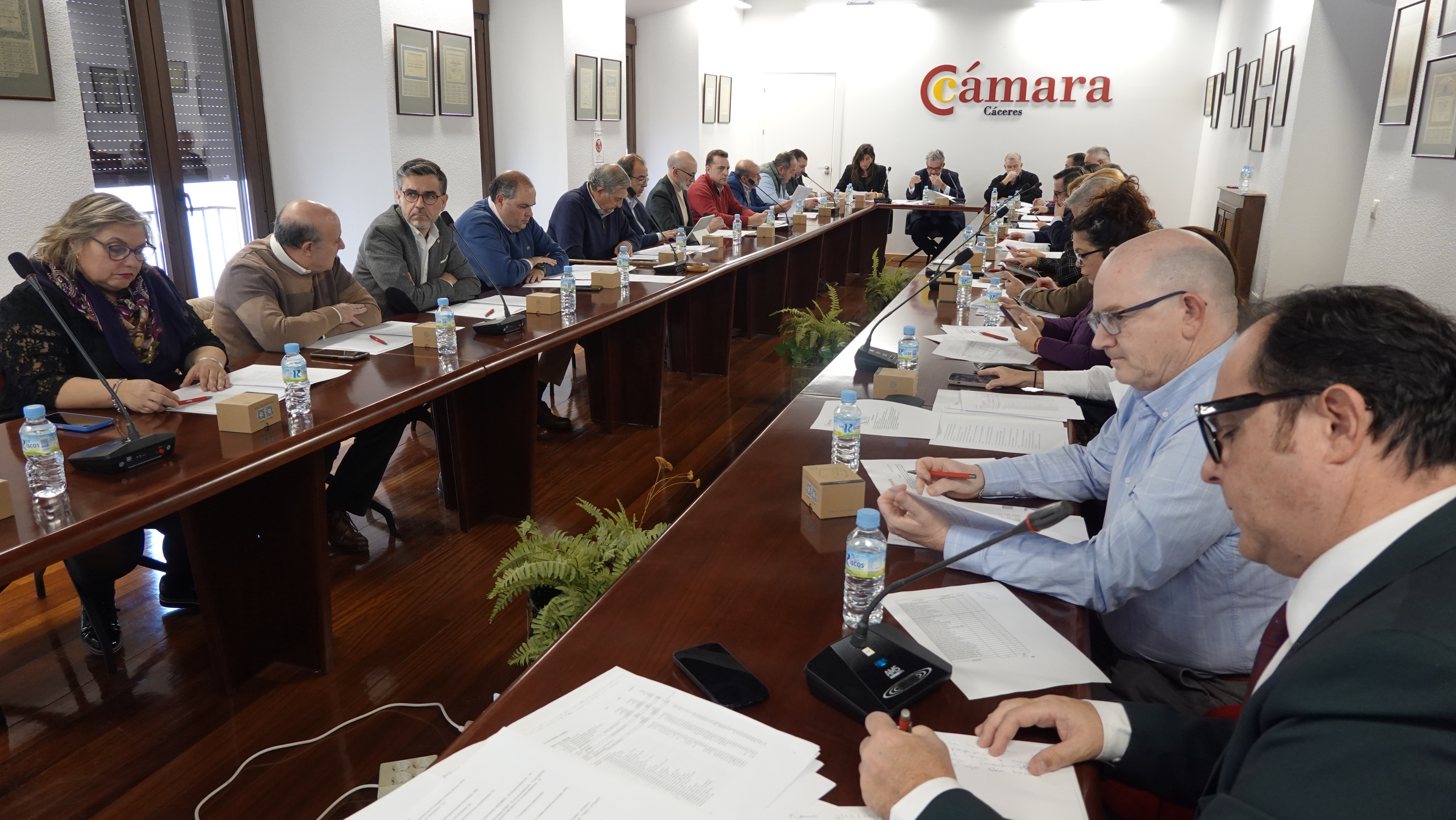 La Cámara de Cáceres consolida su gestión eficiente con un presupuesto de 4 millones de euros para 2026