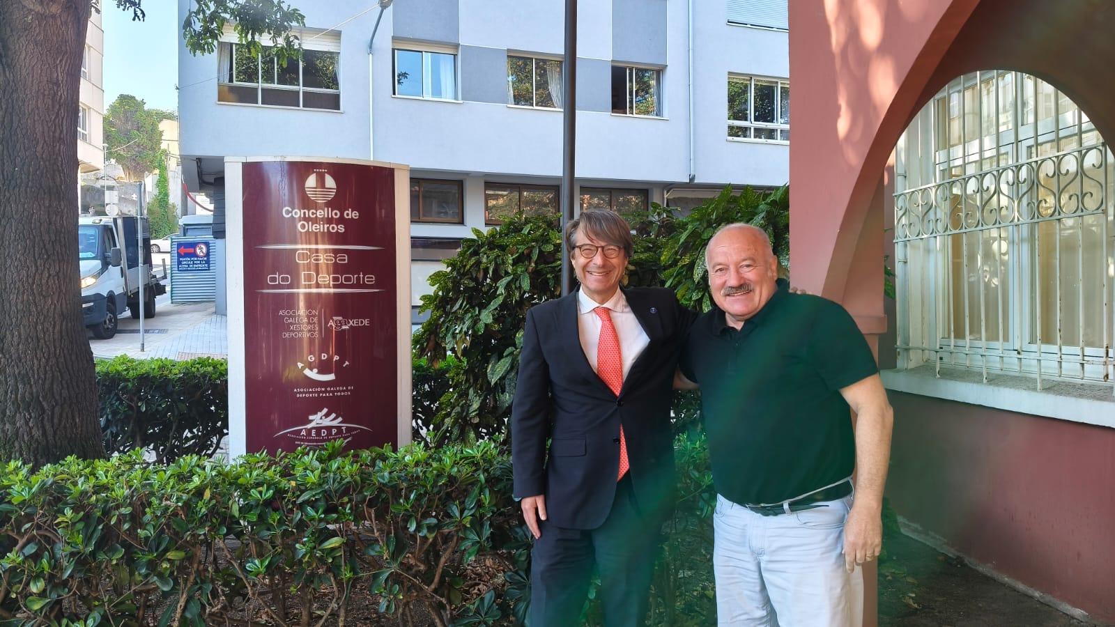 MIGUEL CORGOS INTERESOUSE POLO TECHSPORTNOW CORUÑA-2025 NA súa VISITA A AGAXEDE
