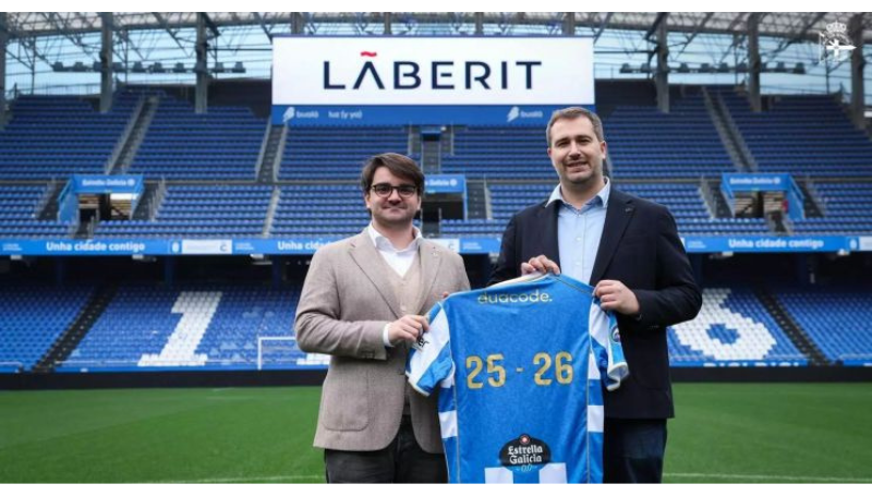 EL RC DEPORTIVO RENUEVA A LÃBERIT COMO PATROCINADOR PARA ESTA TEMPORADA