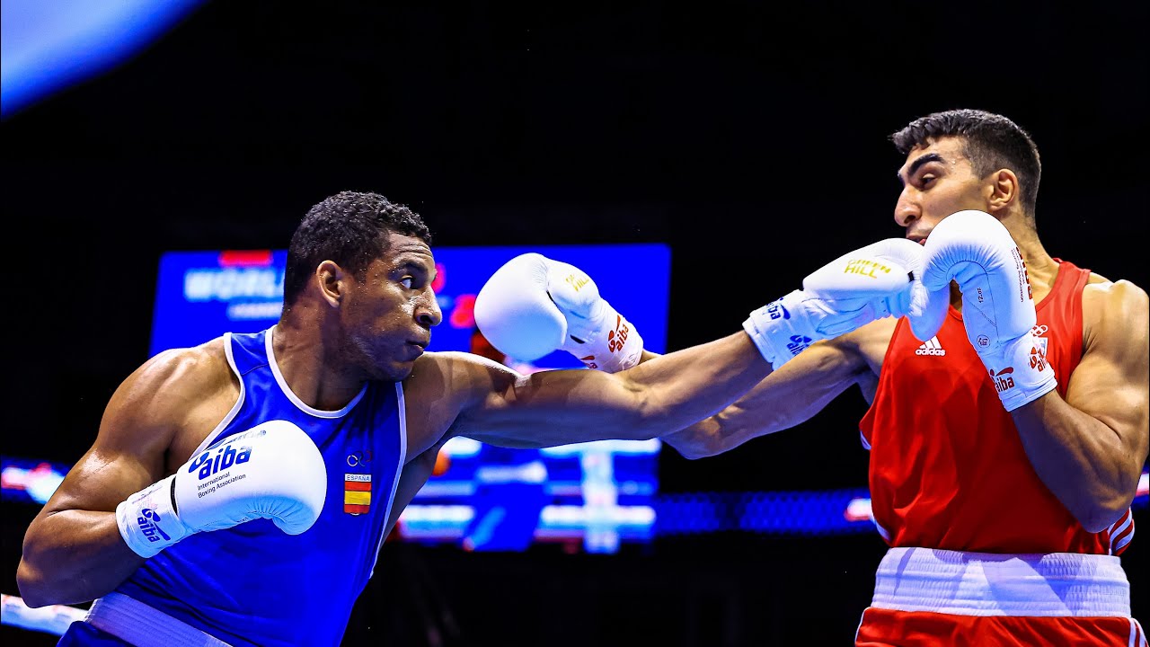 Hoy Enmanuel Reyes Pla VS Aziz Abbes Mouhiidine