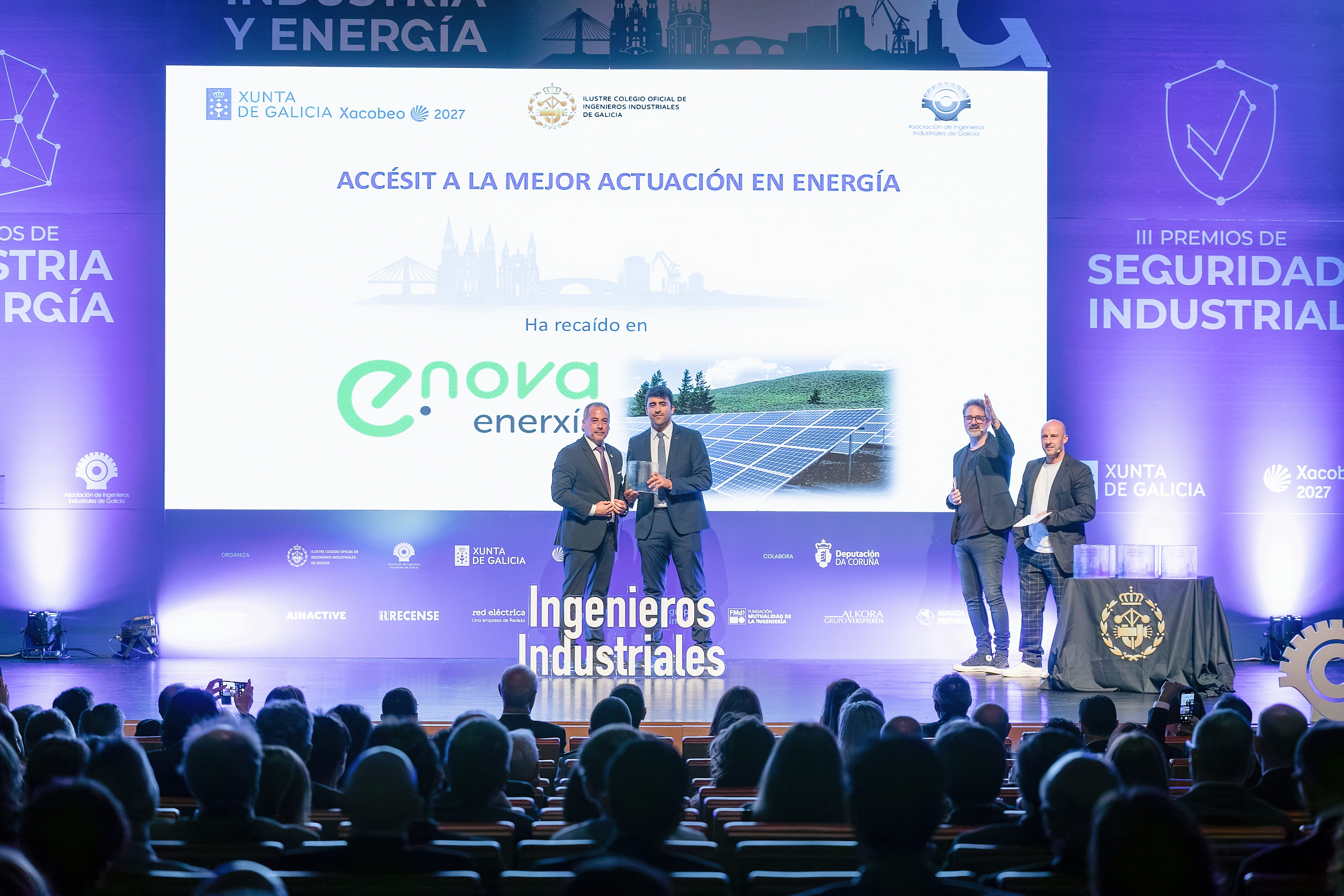 Entrevista a Xurxo López Socio co-fundador e Director Executivo de  E.NOVA ENERXÍA, tras haberle otorgado un accésit dentro de la categoría a la mejor actuación en energía.